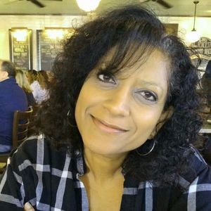 Meet your Posher, Salima